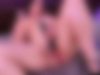 Lara Giraldo's Live Sex Cam Show