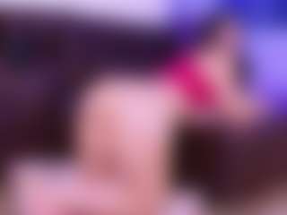 Lara Giraldo's Live Sex Cam Show