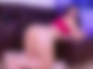 Lara Giraldo's Live Sex Cam Show