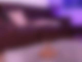 Lara Giraldo's Live Sex Cam Show