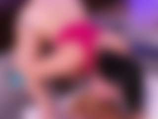 Lara Giraldo's Live Sex Cam Show