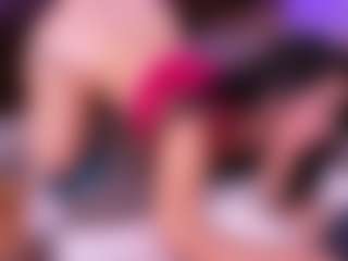 Lara Giraldo's Live Sex Cam Show
