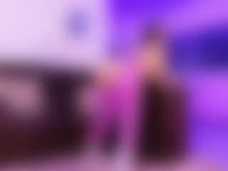 Live cam show with Lara Giraldo - Young Adult on Milfs Live