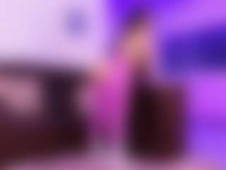Live cam show with Lara Giraldo - Striptease on Free Soda