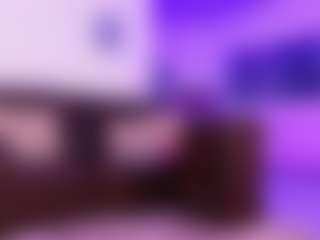 Live cam show with Lara Giraldo - Green Eyes on Hubzter Live
