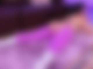 Live cam show with Lara Giraldo - Green Eyes on Cam Slut