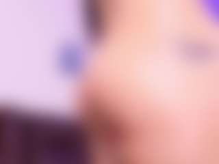 Lara Giraldo's Live Sex Cam Show