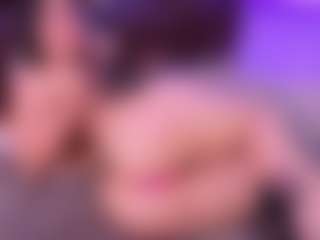 Lara Giraldo's Live Sex Cam Show
