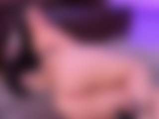 Lara Giraldo's Live Sex Cam Show