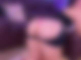 Lara Giraldo's Live Sex Cam Show