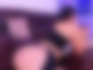 Lara Giraldo's Live Sex Cam Show