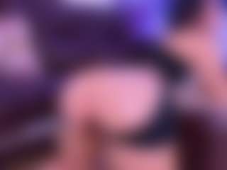 Live cam show with Lara Giraldo - BBW on TeamSkeetLive
