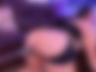 Lara Giraldo's Live Sex Cam Show