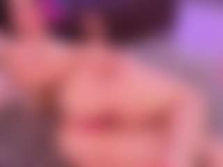 Lara Giraldo's Live Sex Cam Show