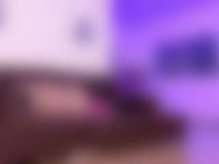 Lara Giraldo's Live Sex Cam Show
