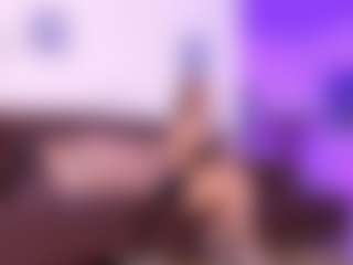 Lara Giraldo's Live Sex Cam Show