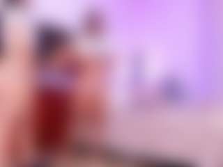 Live cam show with Lara Giraldo - Toys on Milfs Live