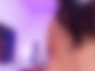 Live cam show with Lara Giraldo - Lesbian on Dolls Live