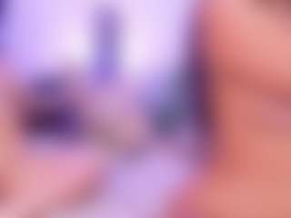 Lara Giraldo's Live Sex Cam Show