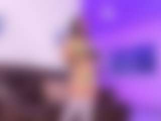 Lara Giraldo's Live Sex Cam Show