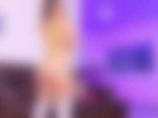 Lara Giraldo's Live Sex Cam Show
