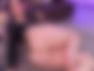 Lara Giraldo's Live Sex Cam Show