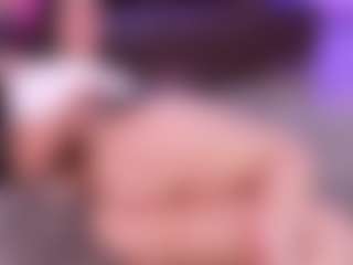 Lara Giraldo's Live Sex Cam Show
