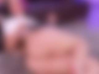 Lara Giraldo's Live Sex Cam Show