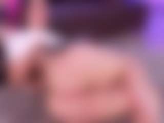 Lara Giraldo's Live Sex Cam Show