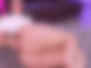 Lara Giraldo's Live Sex Cam Show