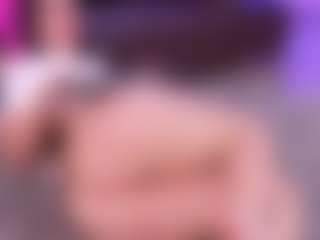 Lara Giraldo's Live Sex Cam Show