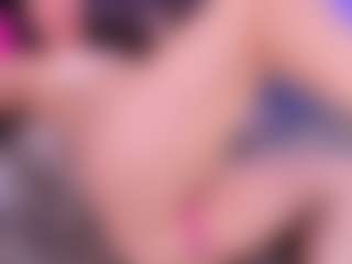 Lara Giraldo's Live Sex Cam Show
