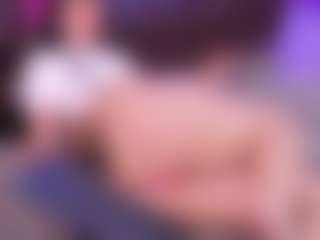 Lara Giraldo's Live Sex Cam Show