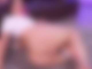 Lara Giraldo's Live Sex Cam Show