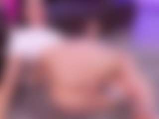 Lara Giraldo's Live Sex Cam Show