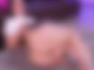 Lara Giraldo's Live Sex Cam Show