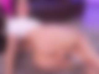 Lara Giraldo's Live Sex Cam Show