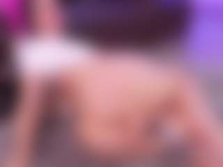 Lara Giraldo's Live Sex Cam Show