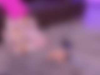 Lara Giraldo's Live Sex Cam Show