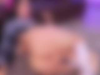 Lara Giraldo's Live Sex Cam Show