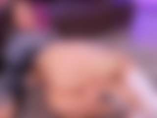 Lara Giraldo's Live Sex Cam Show