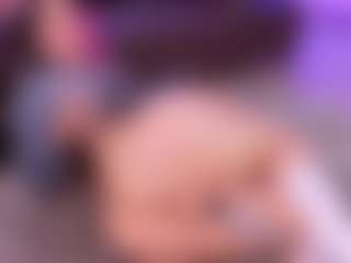 Lara Giraldo's Live Sex Cam Show