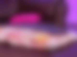 Live cam show with Lara Giraldo - Dildo on Camsoda Late Night