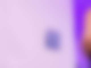 Lara Giraldo's Live Sex Cam Show