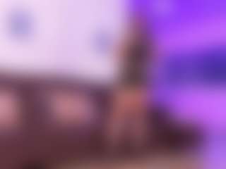 Lara Giraldo's Live Sex Cam Show
