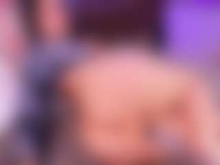 Lara Giraldo's Live Sex Cam Show