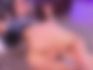 Lara Giraldo's Live Sex Cam Show