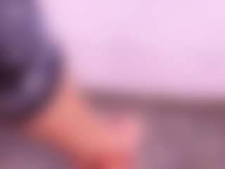 Live cam show with Lara Giraldo - Big Tits Latina on livesuperchat.net | colombia