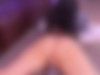 Lara Giraldo's Live Sex Cam Show