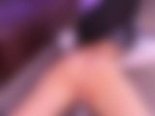Live cam show with Lara Giraldo - Cum on Camsoda